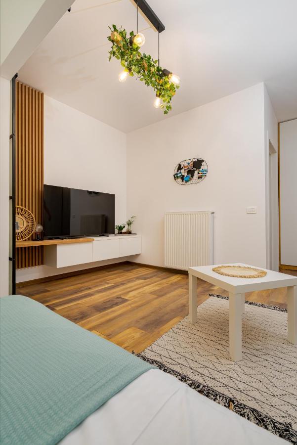 Botanic Nest Panoramic Studio Букурещ Екстериор снимка